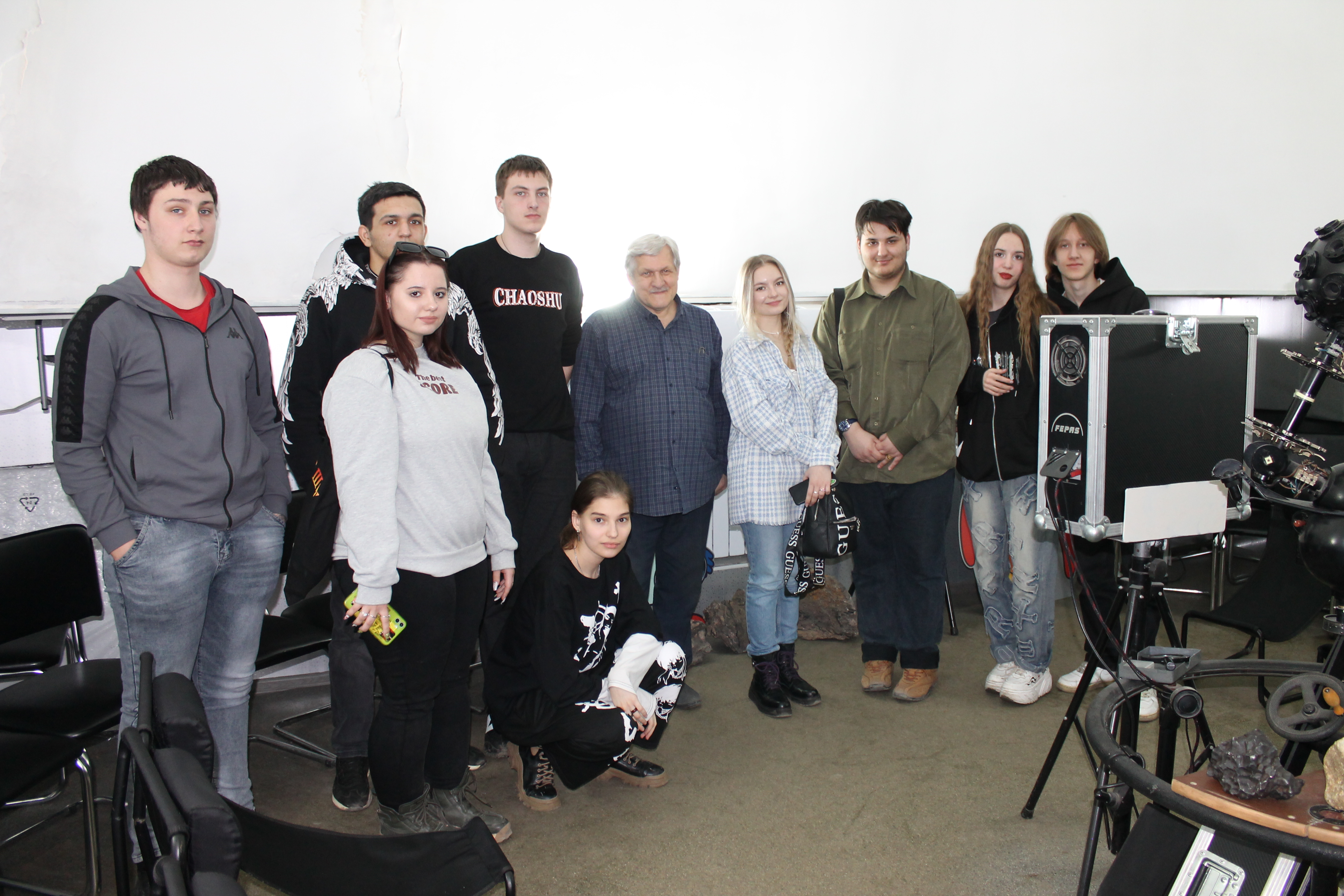 В День космонавтики студенты Омского филиала «Синергии» отправились в путешествие по звездному небу 